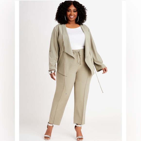 Drawstring Wrap Utility Jacket (set) - Picture 1 of 3